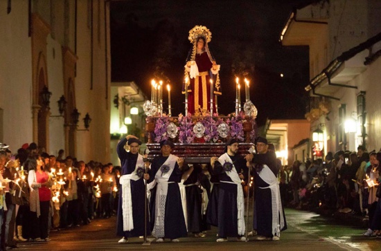 Recuperan la tradición sin la corona Recuperan la tradición sin la corona