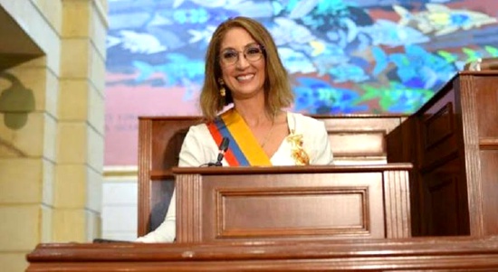Un país donde algunos congresistas se gradúan con plagio - Jennifer Arias Un país donde algunos congresistas se gradúan con plagio - Jennifer Arias