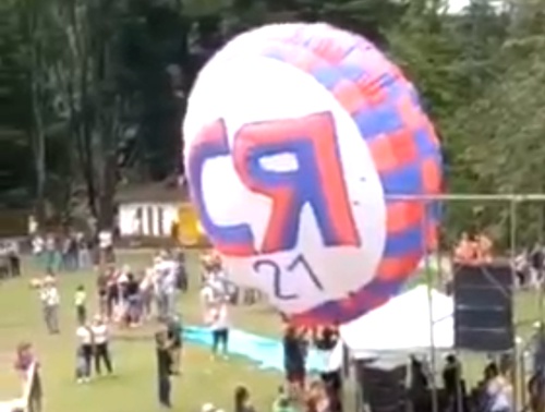 Que se queme, que se queme - Le gritaban a Globo de Cambio Radical en Balboa - Cauca Que se queme, que se queme - Le gritaban a Globo de Cambio Radical en Balboa - Cauca