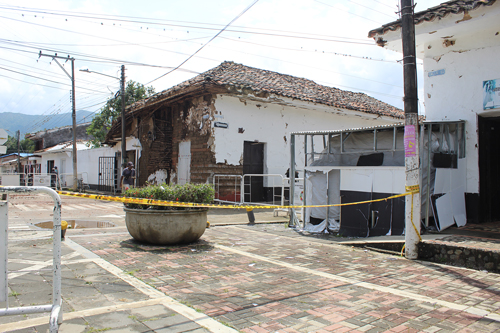 Líderes de la iglesia católica oran por la conversión de los violentos 