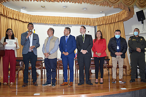 Representantes a la Cámara elegidos recibieron sus credenciales Representantes a la Cámara elegidos recibieron sus credenciales