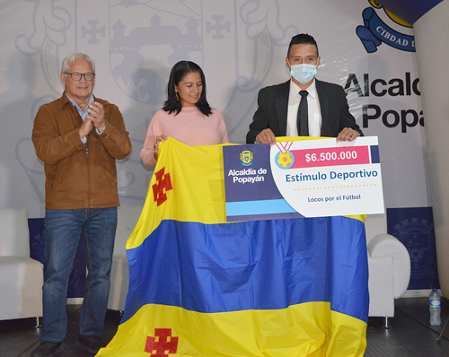 Equipos de la Primera C recibieron la bandera de Popayán Equipos de la Primera C recibieron la bandera de Popayán