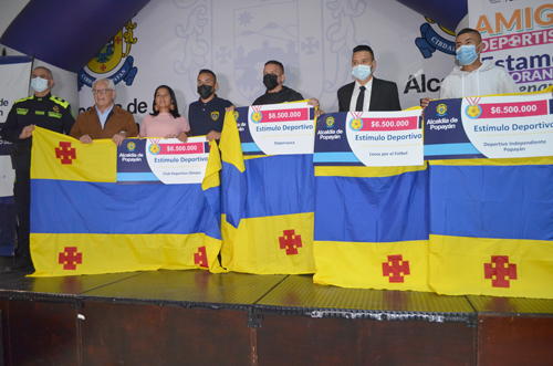Equipos de la Primera C recibieron la bandera de Popayán Equipos de la Primera C recibieron la bandera de Popayán