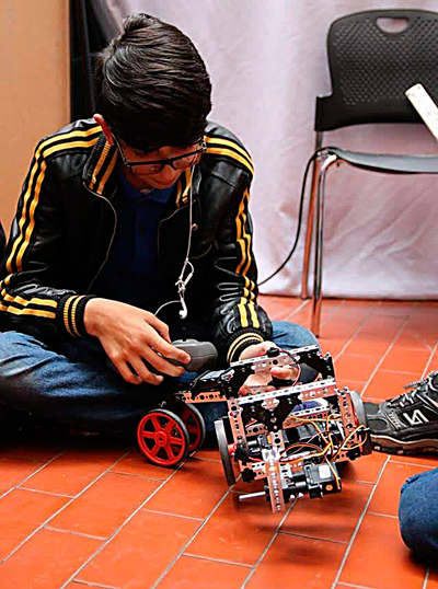 Juan David el joven que salva vidas a través de la tecnología 
