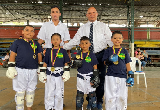 Niños taekwondistas trajeron cuatro medallas de oro para el Cauca Niños taekwondistas trajeron cuatro medallas de oro para el Cauca