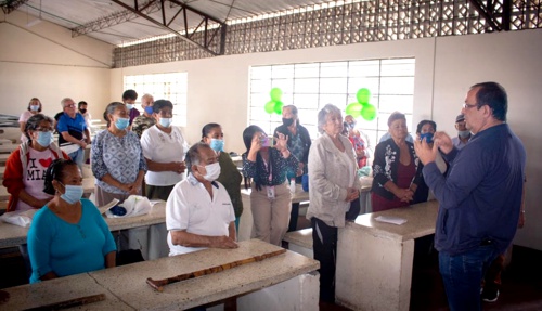 Adultos mayores conmemoraron el Día Mundial de la Hipertensión Adultos mayores conmemoraron el Día Mundial de la Hipertensión