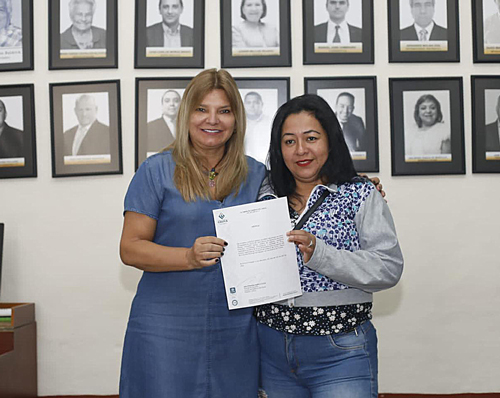 Beneficiarias de “Mil Mujeres” formalizan sus emprendimientos en Popayán Beneficiarias de “Mil Mujeres” formalizan sus emprendimientos en Popayán