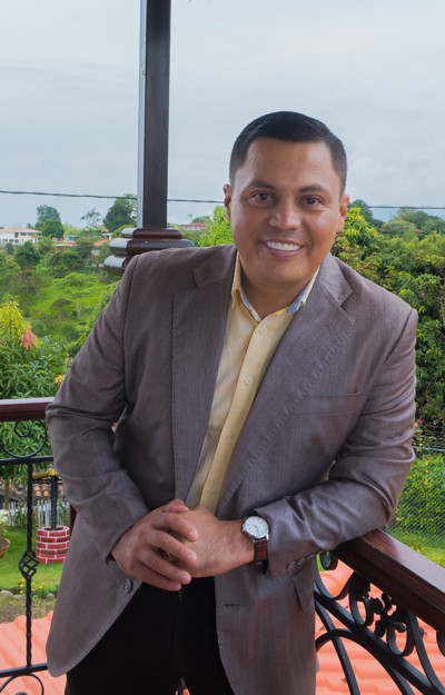 David Luna David Luna