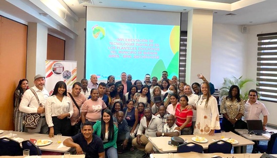 Implementan tecnologías digitales en planteles educativos de Buenos Aires