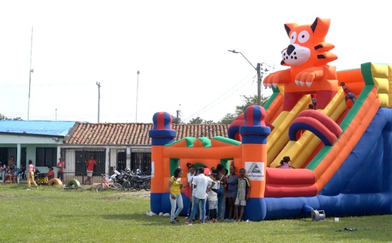 Juegos tradicionales unen a la gente de Güengüé en Puerto Tejada Juegos tradicionales unen a la gente de Güengüé en Puerto Tejada