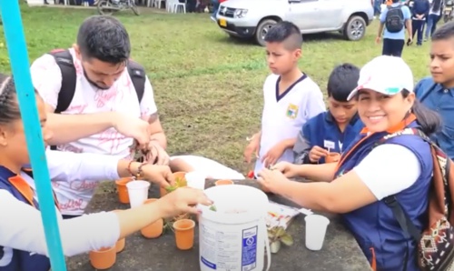 Mercado Pluriétnico y Multicultural se realizó en Miranda