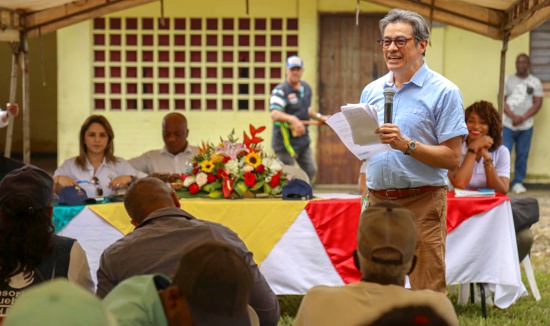 Restituyen 920 hectáreas de tierras a comunidad afro del Cauca