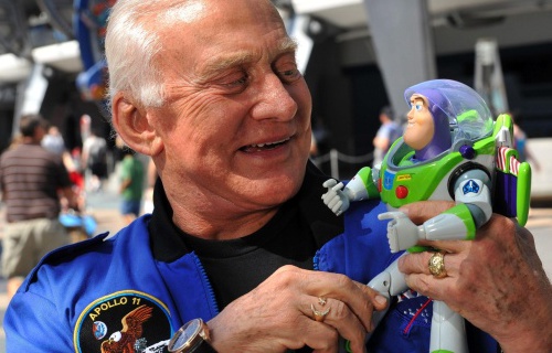 Buzz Lightyear sí viajó al espacio Buzz Lightyear sí viajó al espacio