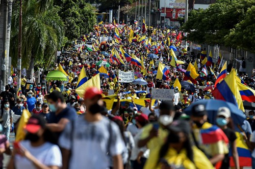 Colombia entre un cambio real y uno cosmético Colombia entre un cambio real y uno cosmético