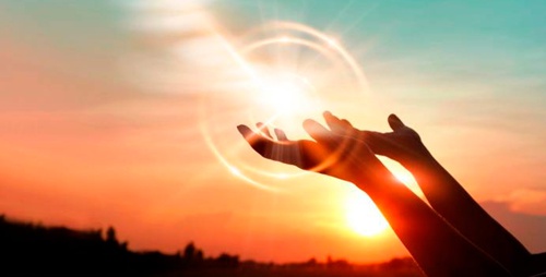 Crisis de identidad - Dios Crisis de identidad - Dios