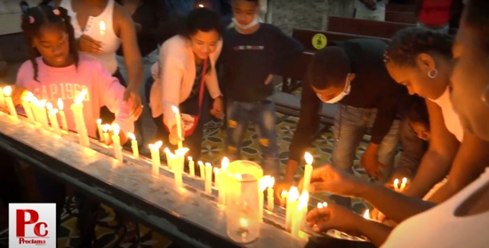 Jóvenes portejadeños iluminan las calles y sus corazones por Dios