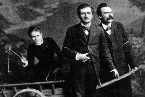 Amistad de estrellas y siete trinos