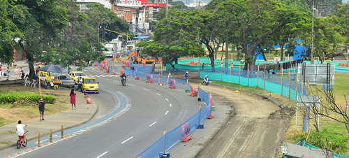 13 kilometros de carril exclusivo para el MIO con la troncal oriental 13 kilometros de carril exclusivo para el MIO con la troncal oriental