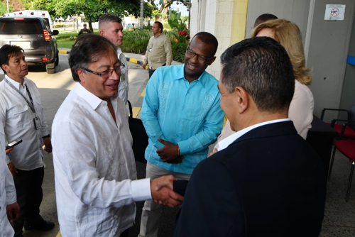 Presidente Petro se encuentra con los alcaldes del Pacífico Presidente Petro se encuentra con los alcaldes del Pacífico