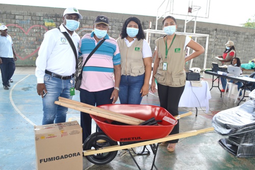 Entregan dotación a 100 emprendimientos de Guachené Entregan dotación a 100 emprendimientos de Guachené