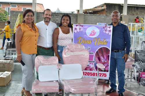 Entregan dotación a 100 emprendimientos de Guachené Entregan dotación a 100 emprendimientos de Guachené