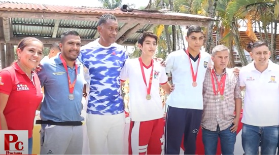 Premiación en Juegos Intercolegiados Deportivos de Quilichao Premiación en Juegos Intercolegiados Deportivos de Quilichao
