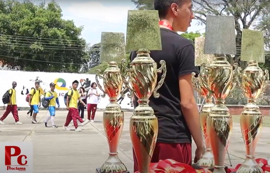 Premiación en Juegos Intercolegiados Deportivos de Quilichao Premiación en Juegos Intercolegiados Deportivos de Quilichao