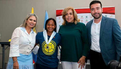 Selección de Fútbol Femenina fue exaltada por la gobernación del Valle Selección de Fútbol Femenina fue exaltada por la gobernación del Valle