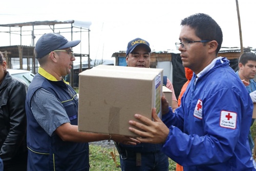 Alcaldía de Popayán entregó ayudas a población afectada por lluvias Alcaldía de Popayán entregó ayudas a población afectada por lluvias