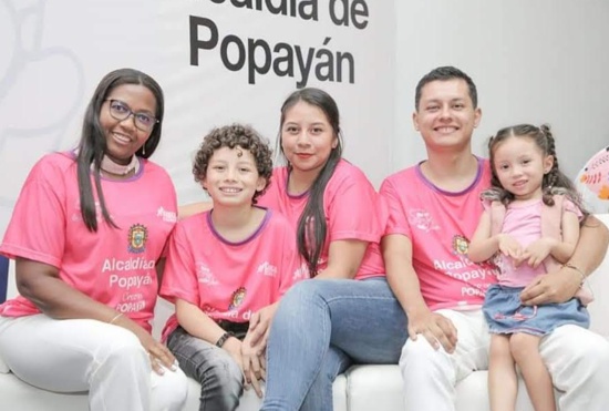 Alcaldía de Popayán hizo el lanzamiento de la Media Maratón 'Marea Rosa' Alcaldía de Popayán hizo el lanzamiento de la Media Maratón 'Marea Rosa'