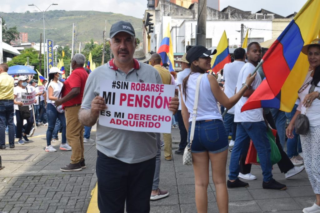 Así se vivió la marcha contra las reformas de Petro en Cali