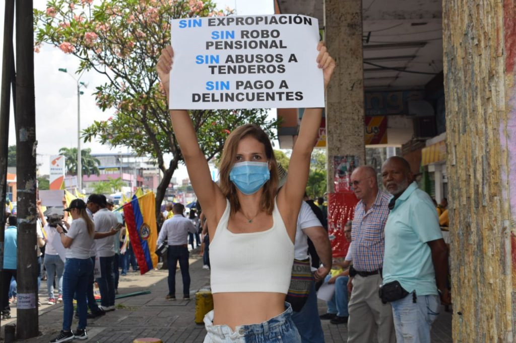 Así se vivió la marcha contra las reformas de Petro en Cali