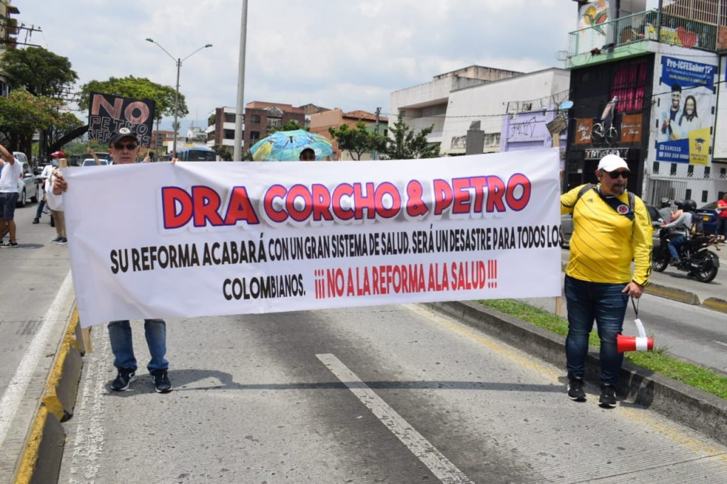 Así se vivió la marcha contra las reformas de Petro en Cali