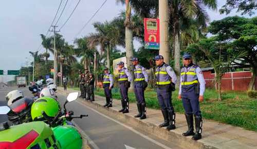 Con éxito inició el día sin carro y moto Con éxito inició el día sin carro y moto