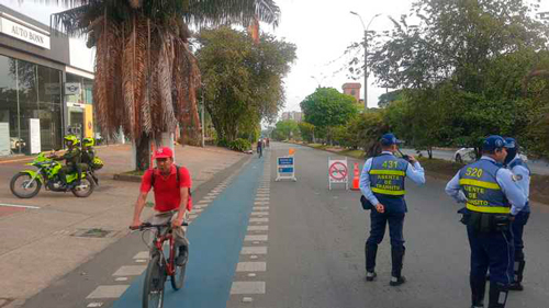 Con éxito inició el día sin carro y moto Con éxito inició el día sin carro y moto