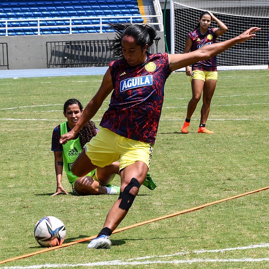 El futbol femenino se toma la ciudad