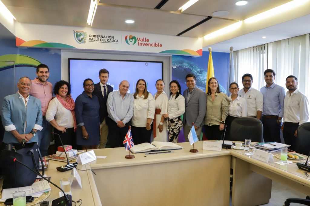 Gobierno británico ratifica apoyo al Tren de Cercanías del Valle Gobierno británico ratifica apoyo al Tren de Cercanías del Valle