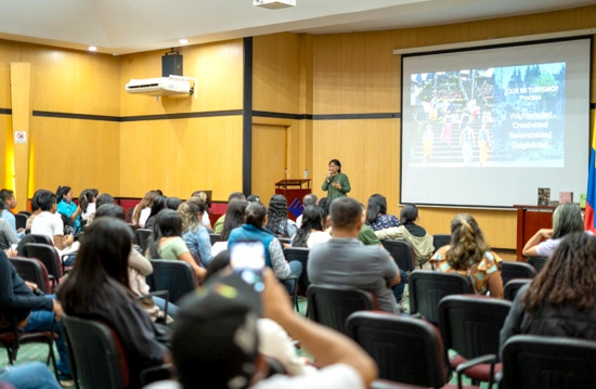 Instituciones y comunidades reflexionan sobre los retos del turismo en Popayán