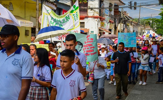 Multitudinaria marcha en Quilichao: “Unidos por la paz y la vida”