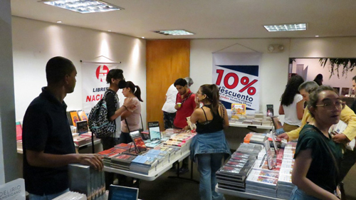 Los festivales literarios provocan interés por los libros Los festivales literarios provocan interés por los libros