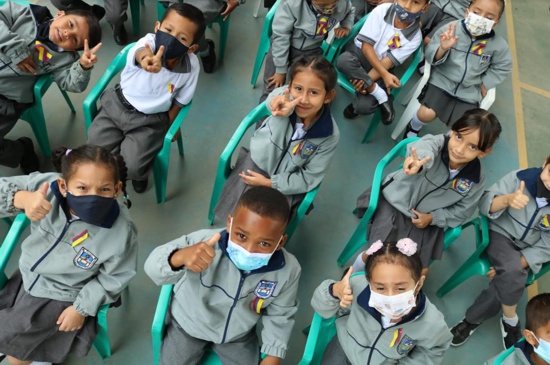 Alcaldía de Popayán entregó obra de infraestructura educativa en la comuna 7 Alcaldía de Popayán entregó obra de infraestructura educativa en la comuna 7
