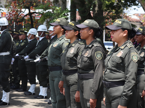 Llega equipo de la policía para disminuir la violencia Llega equipo de la policía para disminuir la violencia