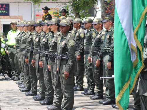 Llega equipo de la policía para disminuir la violencia Llega equipo de la policía para disminuir la violencia