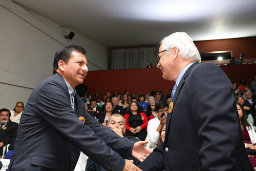 Reconocimiento e inversión al INEM Francisco José de Caldas 