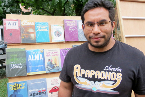 Si la gente no se acerca a los libros Si la gente no se acerca a los libros