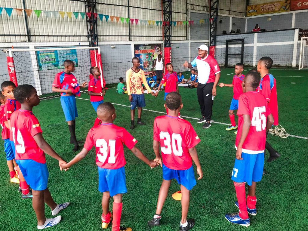 Semilleros Deportivos que cultivan el deporte y los valores Semilleros Deportivos que cultivan el deporte y los valores