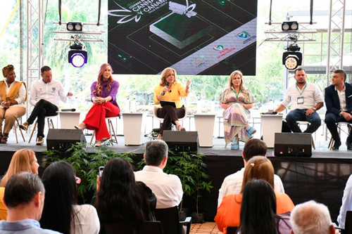 Arrancó la I Cumbre Nacional de Cannabis y Cáñamo Arrancó la I Cumbre Nacional de Cannabis y Cáñamo