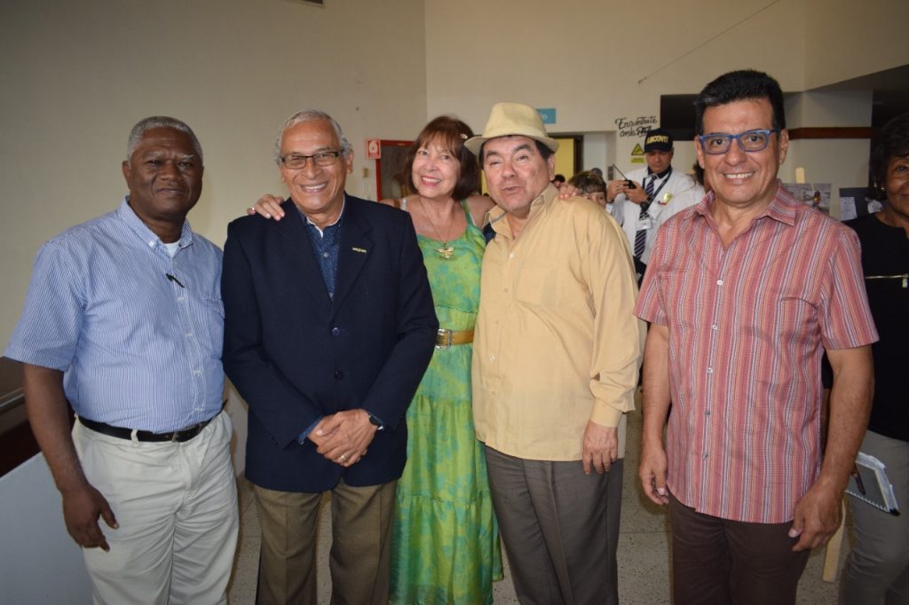Asistentes al foro Asistentes al foro