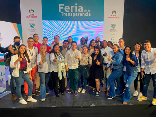 Jóvenes vallecaucanos protagonistas en Feria de la Transparencia