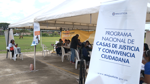 La Casa de Justicia Móvil llega a todo Puerto Tejada La Casa de Justicia Móvil llega a todo Puerto Tejada
